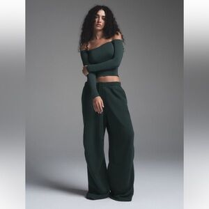 SKIMS Vintage Fleece Sweatpant Cypress Wide
Leg Lounge Pants, size S